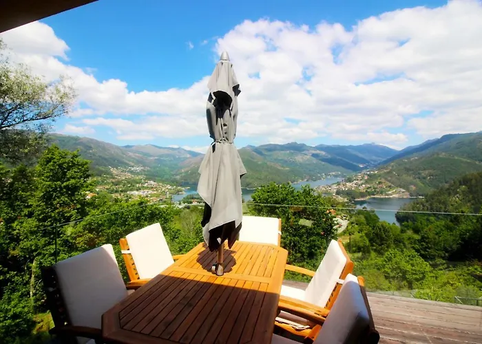 Casa Do Tempo Geres By Geres Casas 빌라 비에이라도미노