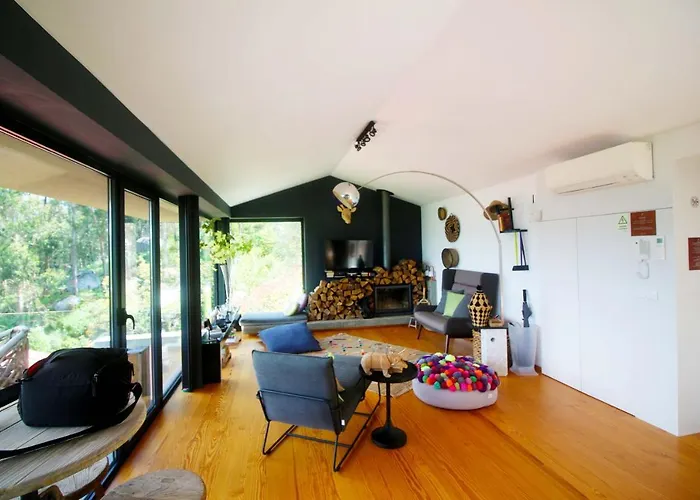 Casa Do Tempo Geres By Geres Casas * 비에이라도미노