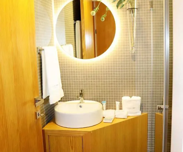 Casa Do Tempo Geres By Geres Casas 비에이라도미노